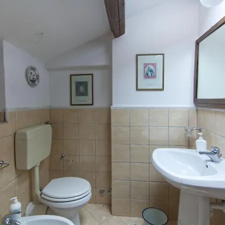 Prázdninový dům Attractive Holiday In With Garden And Bbq Monterubbiano